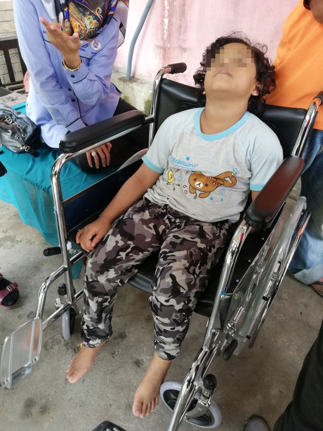 9-Year-Old Kedah Girl Beaten Up By School Bullies, Ends Up In A Wheelchair - WORLD OF BUZZ 7
