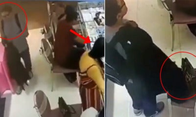 Watch: Man Steals Woman'S Handbag At Mid Valley Jewellery Shop &Amp; No One Even Notices! - World Of Buzz