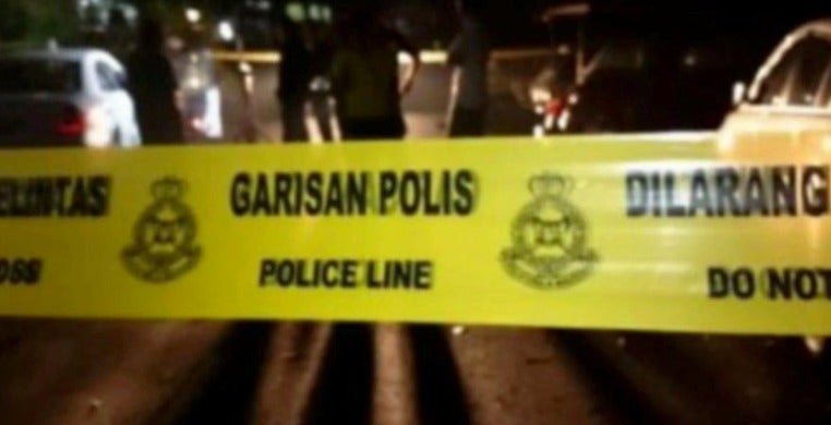 Drunk Policeman Gets Arrested For Firing Gunshots Outside Jalan Tun Razak Nightclub - WORLD OF BUZZ 1