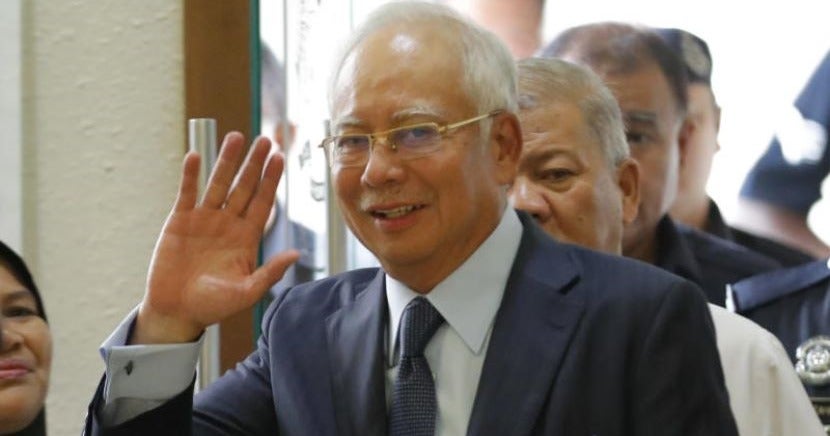 Ex-Banker Revealed That Najib Spent Almost RM600 Million In The Span of Three Years - WORLD OF BUZZ