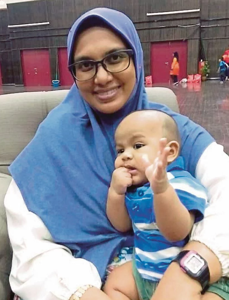 Kelantan Doctor Takes Over Breastfeeding Duties After Baby's Mother Went Into A Coma - WORLD OF BUZZ 2
