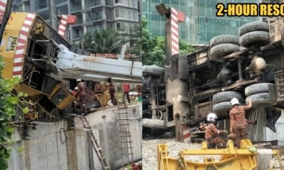 Kl Construction Site Worker Pinned Down By A Collapsed Crane And Rescued By Bomba - World Of Buzz