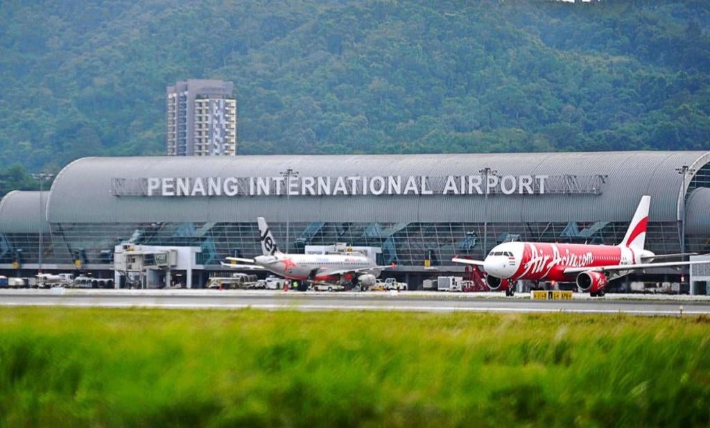 Man Claims There's a Bomb at Penang International Airport Just to Delay His GF's Flight - WORLD OF BUZZ 1