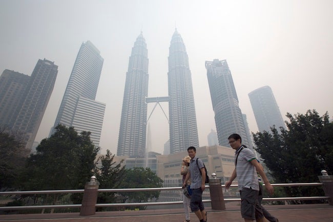MET Department: Haze is Expected to Only Clear up After Mid-September - WORLD OF BUZZ 1