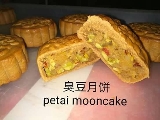 This Malaysian Baker Sells Petai Mooncake & Prices Start From RM15 For 2 Pieces! - WORLD OF BUZZ