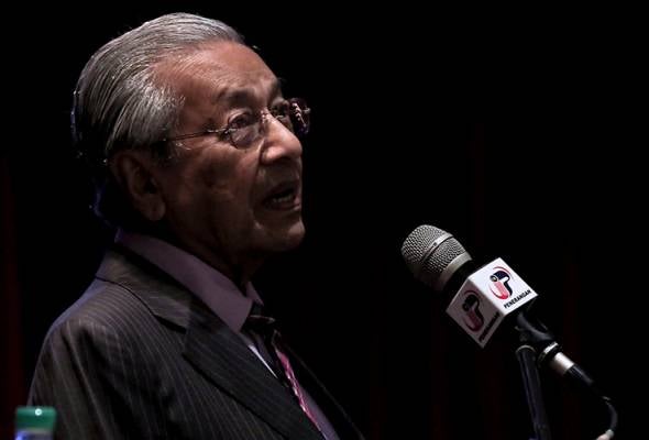 Tun M: Dirty &Amp; Smelly Toilets Are A Reflection Of Poor Civic Responsibility In Malaysia - World Of Buzz 1