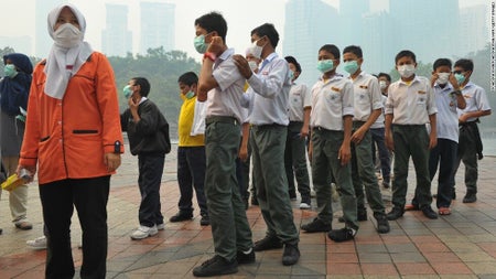 130624011830 Malaysia Smog Students Horizontal Large Gallery