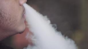 3 Deaths And Over 450 Suffers Pulmonary Illness From Vaping Related Disease - WORLD OF BUZZ 2