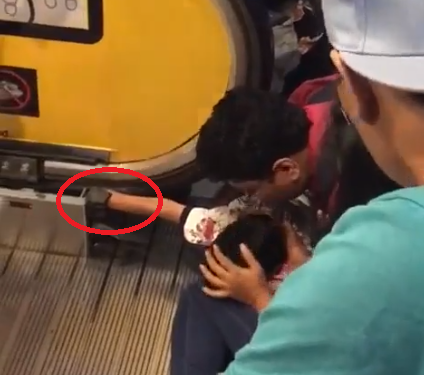 3yo Klang Boy Gets His Hand Stuck In An Escalator After Playing With The Handrail - WORLD OF BUZZ 1