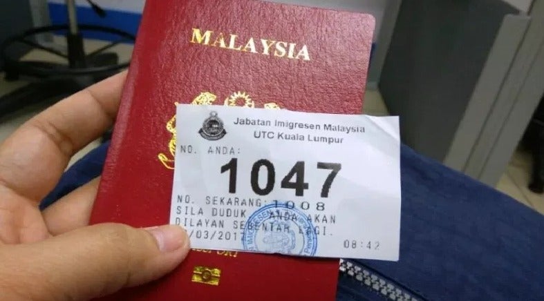 Did You Know Malaysian Can Actually Renew Their Passport Online? Here's How - WORLD OF BUZZ