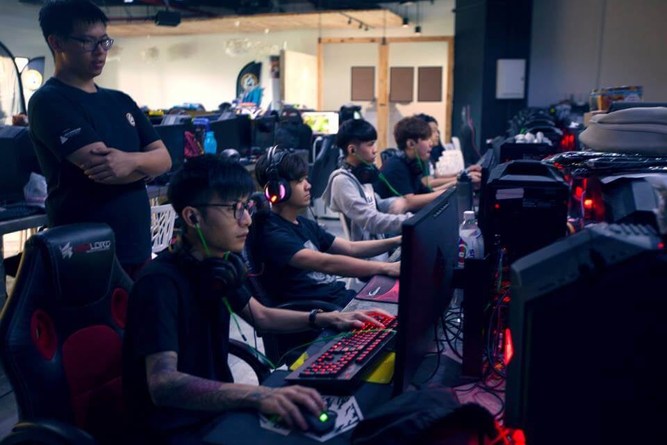 Gamers Can Now Attend Tuition Classes For Dota 2 &Amp; Cs:go At Bukit Bintang! - World Of Buzz