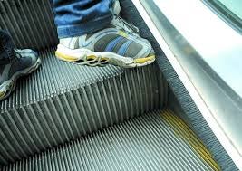 Here's Why Escalators Got Brushes On The Side &Amp; No, It's Not To Cuci Your Kasut - World Of Buzz 1