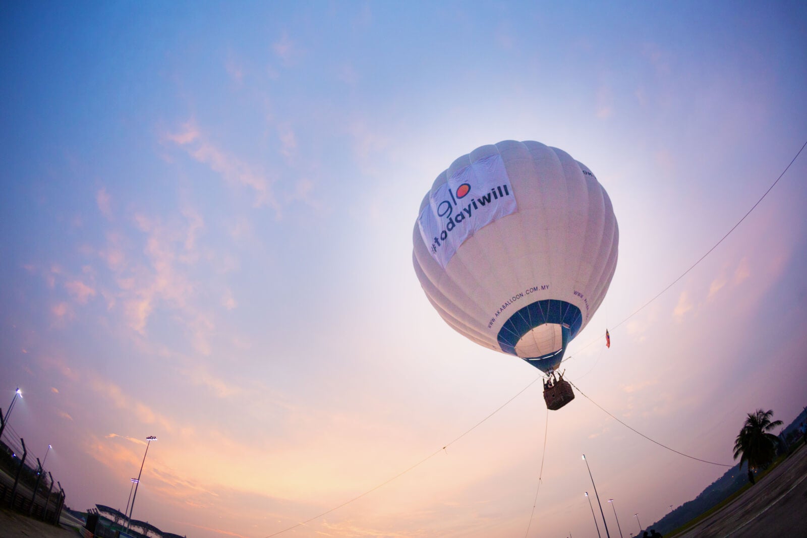 Hot Air Balloon Lifts, McLaren Car Rides and More: Glo Malaysia Threw The Sickest Party This 2019 - WORLD OF BUZZ 4