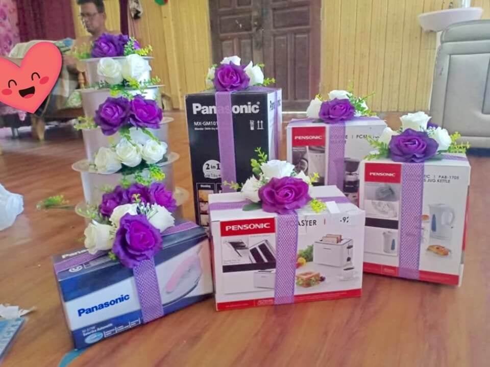 M'sian Newlyweds Creatively Give Each Other Household Appliances As Dowry, Netizens Amused - WORLD OF BUZZ 4