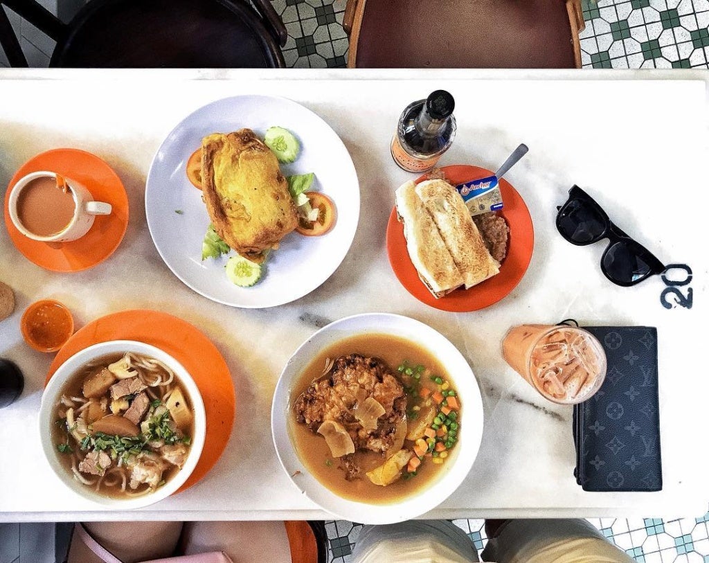 [TEST] 4 Must-Visit Local Kopitiams That Are Older than Malaysia and Still Going Strong! - WORLD OF BUZZ 3