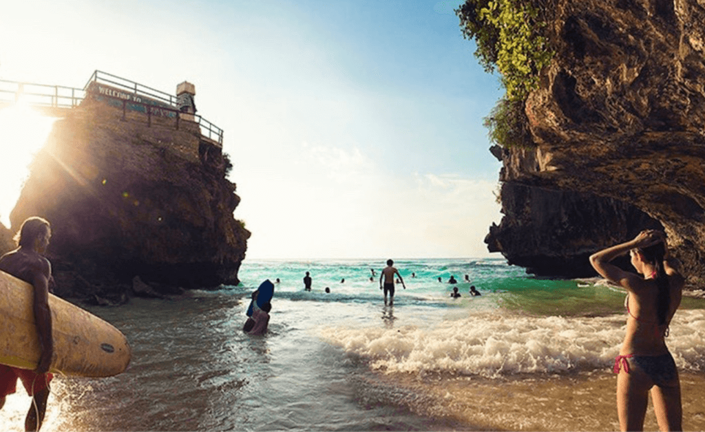 Unmarried Tourists No Longer Allowed To Stay Together In Bali Proposed New Rule - World Of Buzz 6
