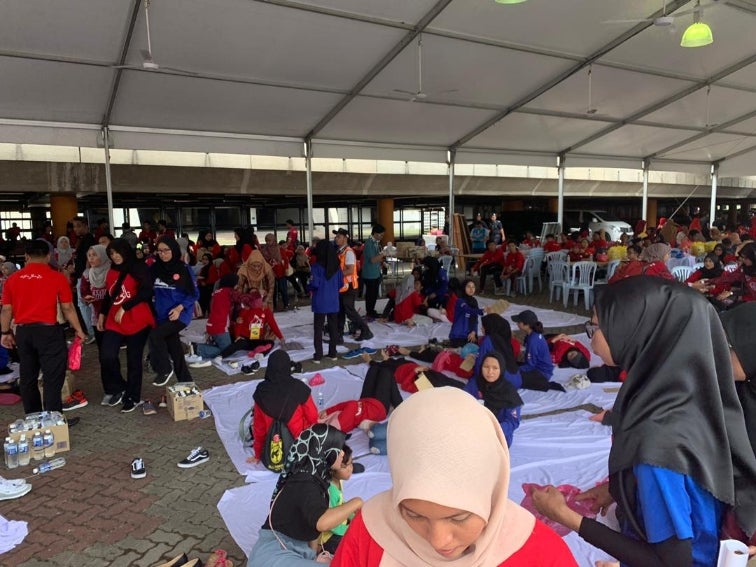 118 Participants at The Malay Dignity Congress Experienced Diarrhea and Vomiting - WORLD OF BUZZ