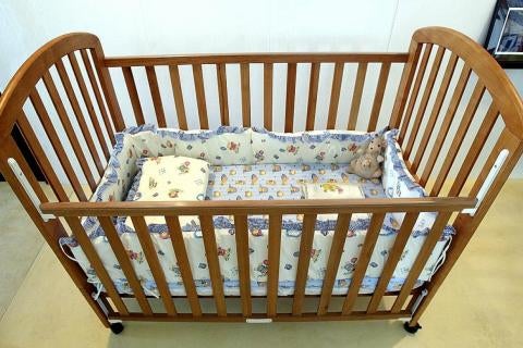 7-Month-Old Baby Suffocated to Death After She Rolled Over & Got Trapped Between Mattress & Bed Rail - WORLD OF BUZZ