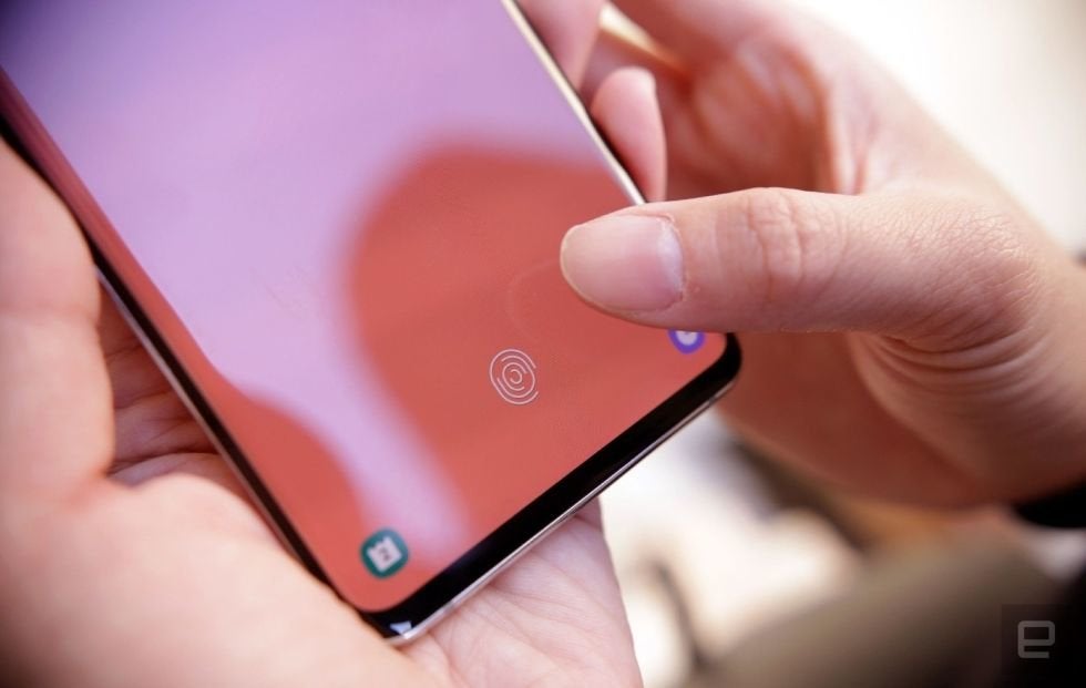 Any Fingerprint Can Unlock The Samsung Galaxy S10 and Note 10 If Fitted With An Unofficial Screen Protector - WORLD OF BUZZ 1