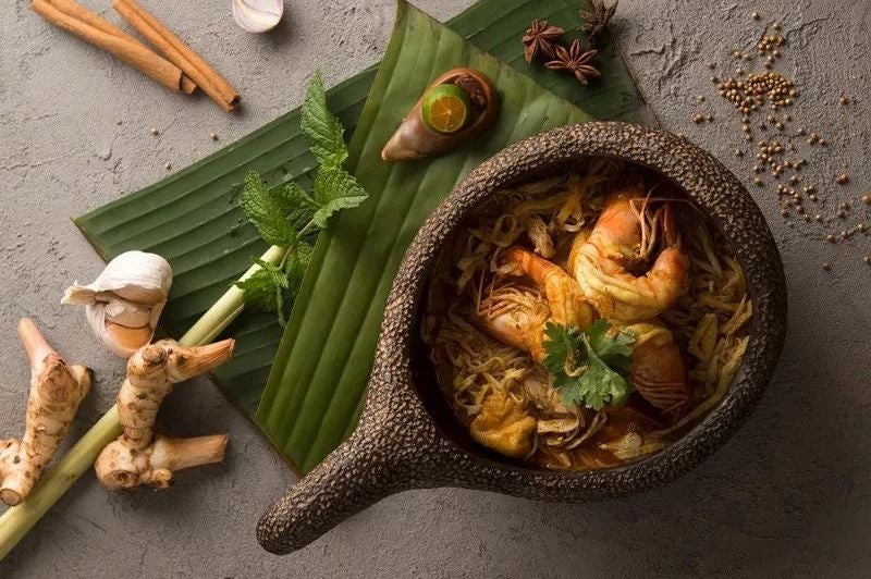 Did You Know Another Popular M'sian Dish, The Sarawak Laksa is a Firm Favourite in Beijing? - WORLD OF BUZZ 5