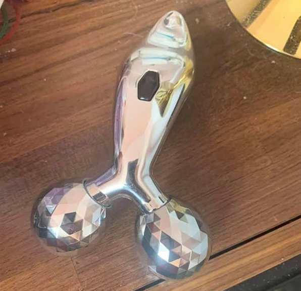 Man Mistakes Facial Massager For Adult Toy, - WORLD OF BUZZ