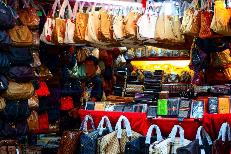 M'sian Online Seller Kantoi For Selling Fake Designer Bags And Purses On Fb &Amp; Ig Live, Gets Arrested - World Of Buzz