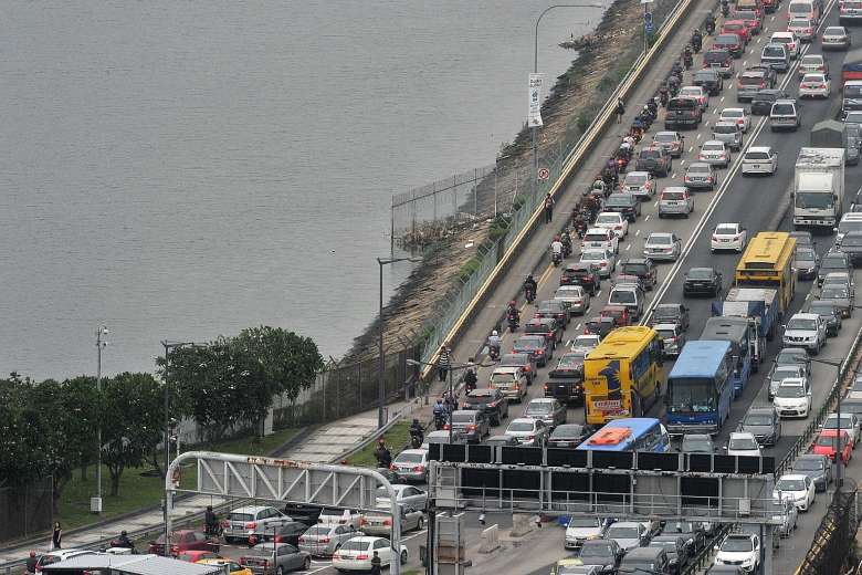 PM Mahatir Confirms MRT Link Between Johor And Singapore Will Proceed - WORLD OF BUZZ 2