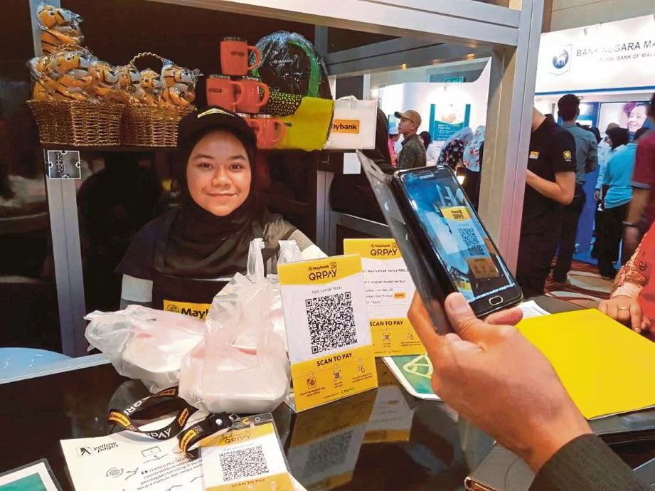 [Test] Don’t Have A Maybank Account? Here’s How You Can Still Enjoy Crazy Deals &Amp; Discounts With Maybank Qrpay! - World Of Buzz 4