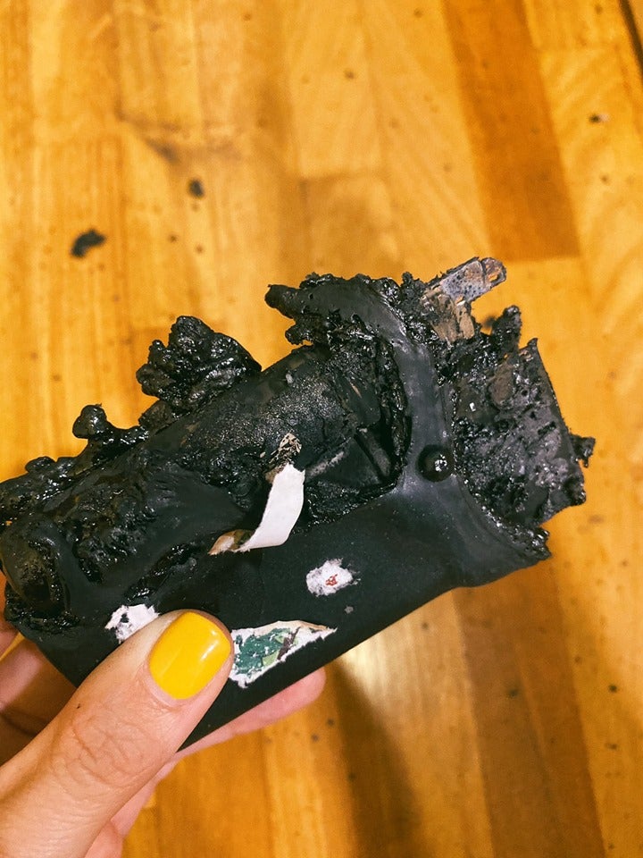 Woman's Powerbank Left Uncharged Overnight, Wakes Up To Burning Smell Because It Exploded In Her Sleep - WORLD OF BUZZ 3