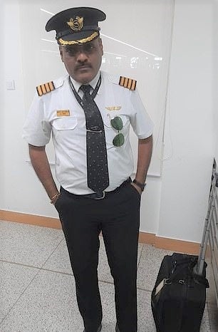 48Yo Man Pretends To Be Pilot To Get Perks At The Airport, Skip Queues &Amp; Security Checks - World Of Buzz 2