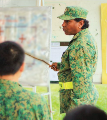 61yo Woman Is The Oldest Female Commander In Army, Still Gets Gold Award For IPPT Every Year - WORLD OF BUZZ 1