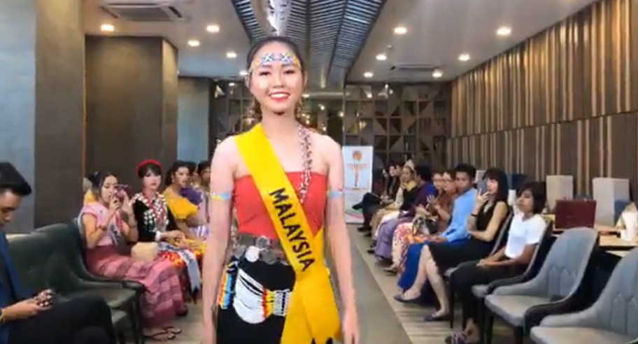 Beauty Pageant Calls Our Country the "Republic of Malaysia", Has Miss Borneo As Well - WORLD OF BUZZ 1