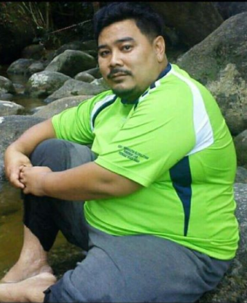 M'sian Teacher Broke Few Chairs Because of His Weight, Loses 65KG, Looks Unrecognisable Now - WORLD OF BUZZ 4