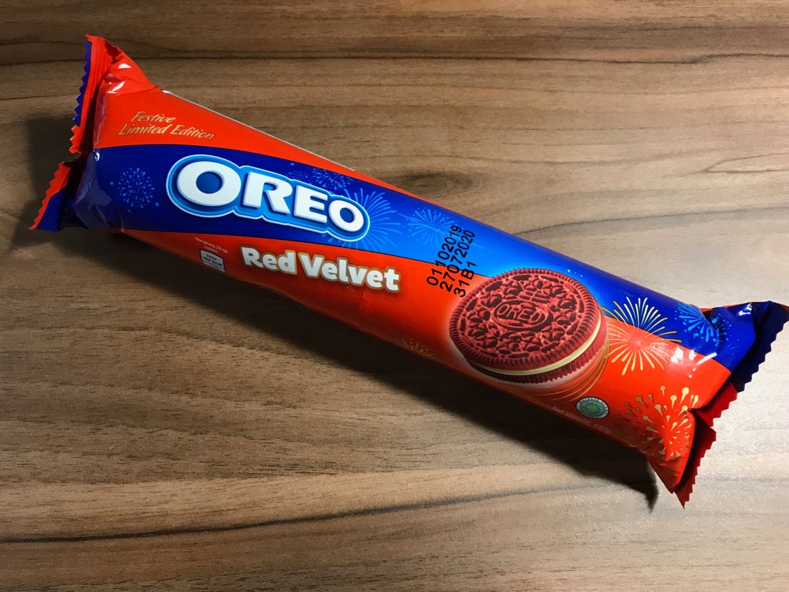 Red Velvet Oreos Are Now Available In 7-Eleven Malaysia And We Tried Them Out! - WORLD OF BUZZ 1