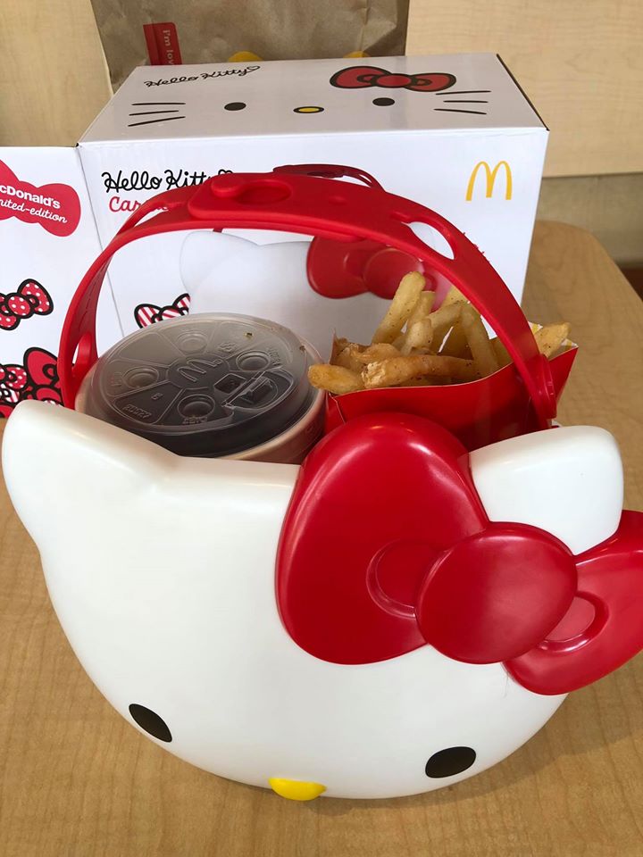 Scalpers in M'sia Are Selling the McDonald's Hello Kitty Carrier Online for Prices Up to RM3,000 - WORLD OF BUZZ 3