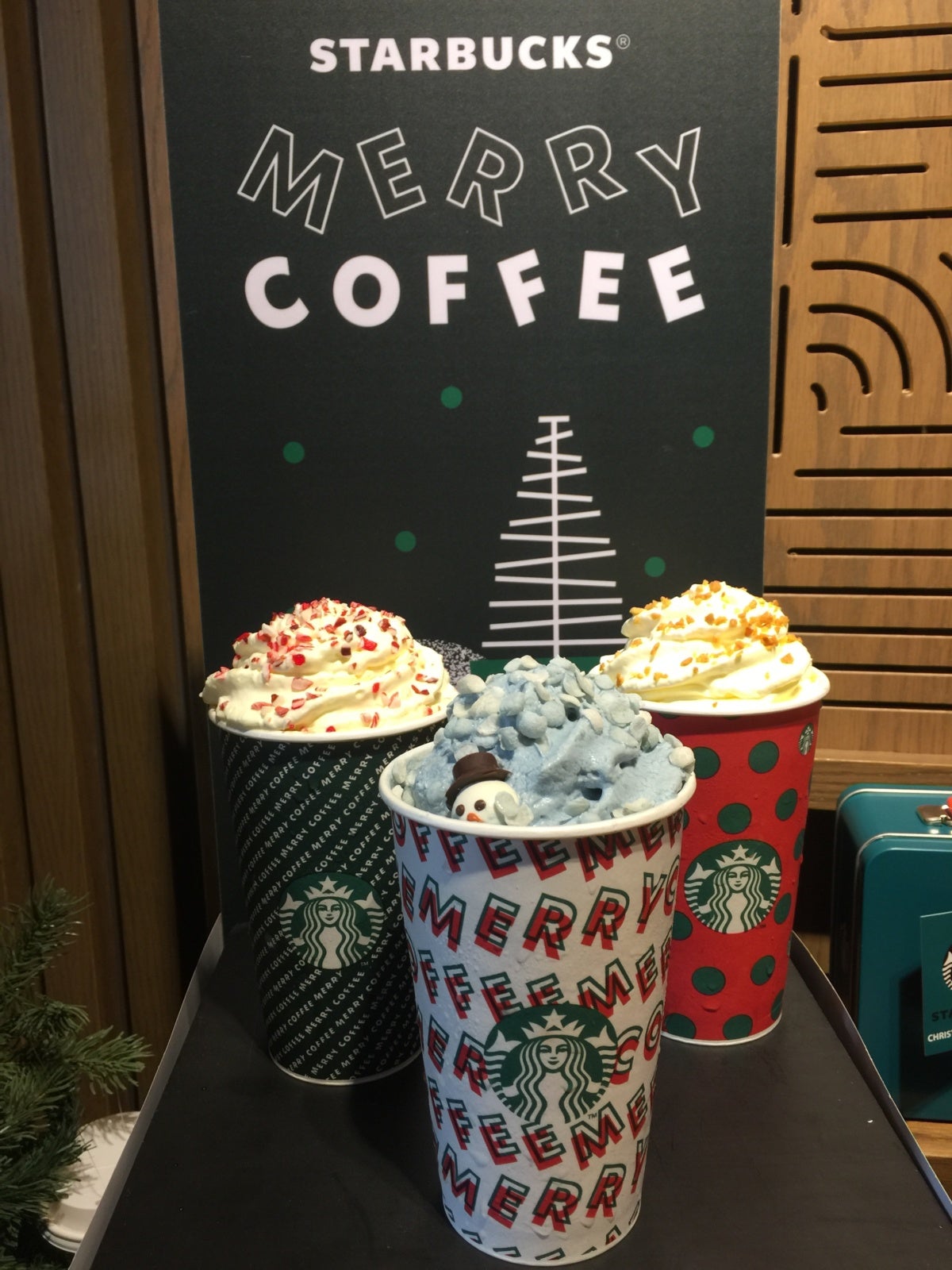 Starbucks M'sia New Holiday Collection Out On Nov 5 Is Adorned With Super Cute Polar Bears &Amp; Penguins! - World Of Buzz 2