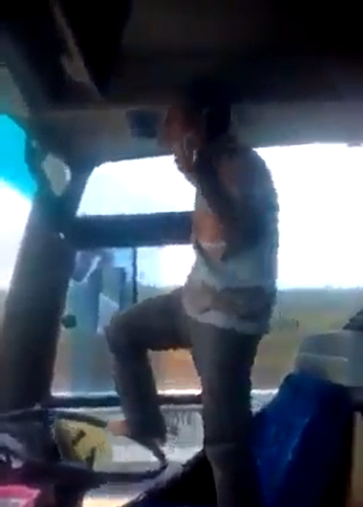 Video: Bus Driver Uncle Sings, Dances &Amp; Plays The Air Guitar While Steering Bus With Foot - World Of Buzz 2