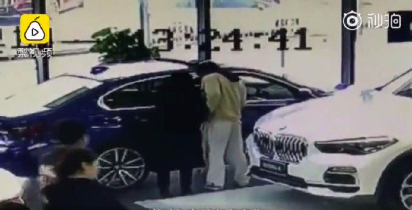 22yo Spoilt Man-Child Scratches New BMW In Showroom To Force Father to Buy It For Him - WORLD OF BUZZ 2