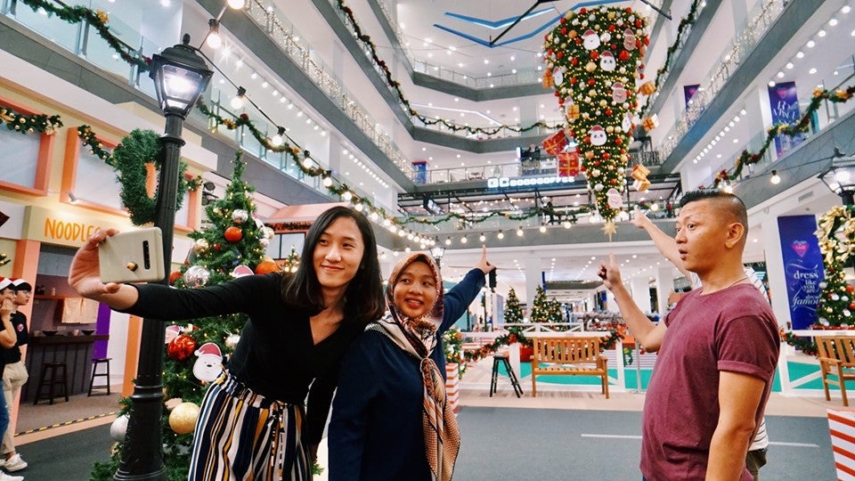 [TEST] A 'We Bare Bears' Themed Christmas in Malaysia That's Breaking a Nationwide Record?! Here's What We Know! - WORLD OF BUZZ 18