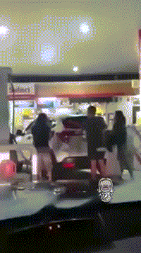 Watch: Sg Family Of 4 Works Together To Shake Car So That More Petrol Can Be Filled - World Of Buzz 3