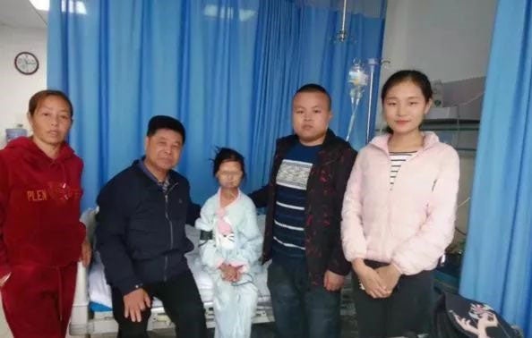 24yo Girl Weighs 21kg Passes Away to Save Money for Brother's Illness - WORLD OF BUZZ 3