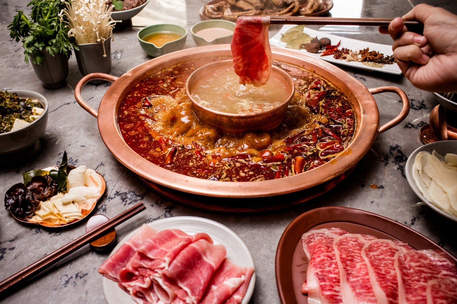 Experts: Hotpot Is Seriously Unhealthy & You Should Only Eat It Once a Month - WORLD OF BUZZ