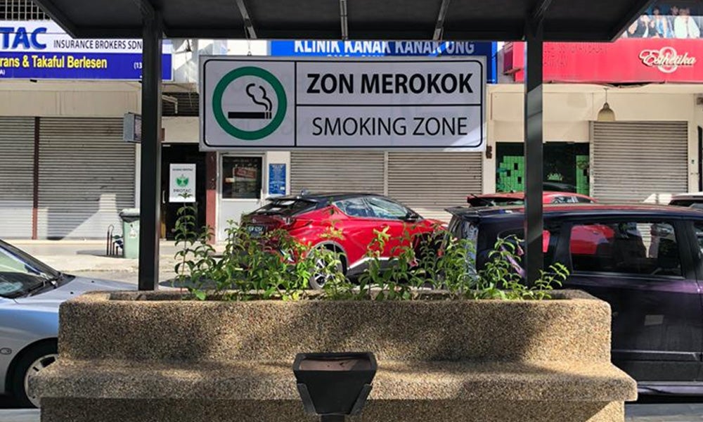 Govt: RM1 Million Will Be Allocated to Build Smoking Areas in Public - WORLD OF BUZZ