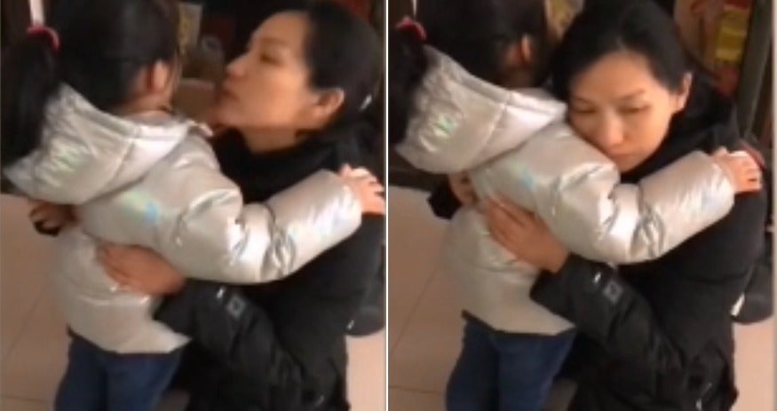"I'm Going To Fight Monsters!" Nurse Consoles Sad 4yo Daughter Before Leaving for Wuhan - WORLD OF BUZZ 2