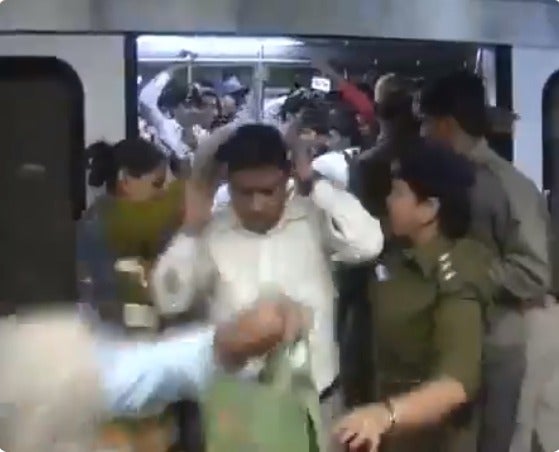 Men Travelling In Ladies-Only Train Coach Punished With Tight Slaps By Police Officers - World Of Buzz