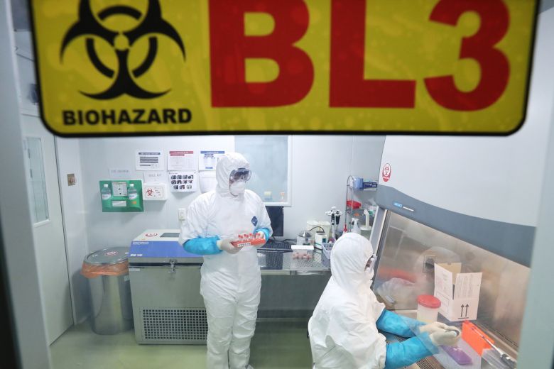 Wuhan Viral Outbreak: First Reported Death &Amp; 7 In Critical Condition - World Of Buzz 2