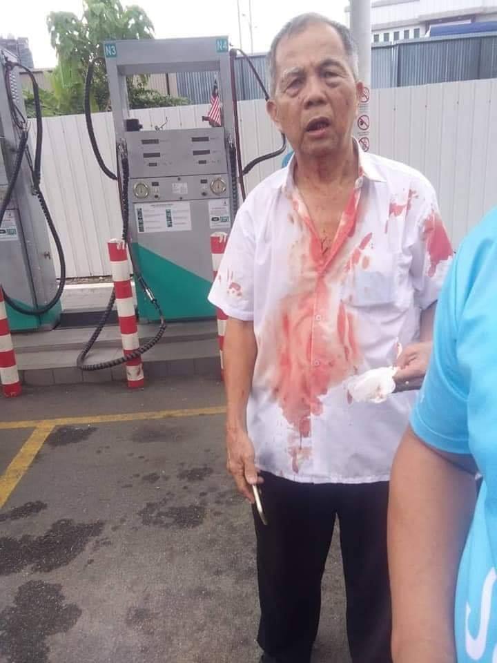 61yo Cheras Taxi Man Beats Friend To Death After He Cuts His Line While Pumping Gas - WORLD OF BUZZ 1