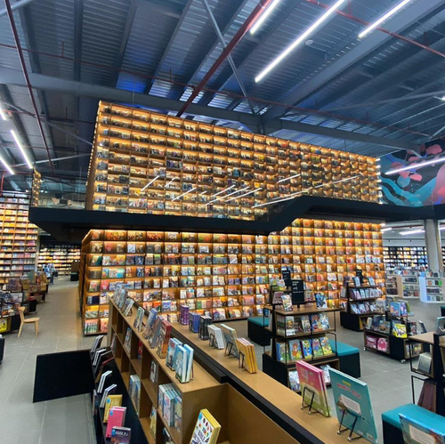 Bookxcess Opens Its Biggest Store In Johor Featuring A Gigantic Box Of Knowledge - World Of Buzz 1