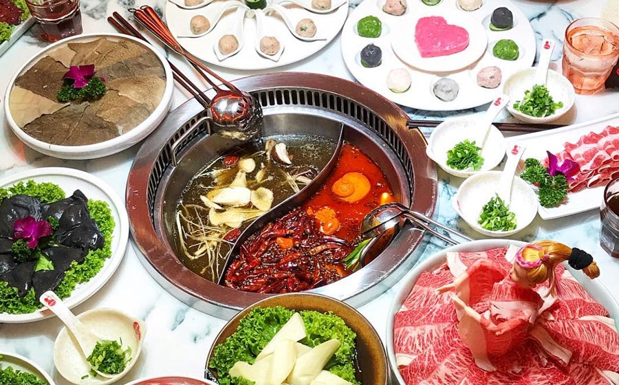 Hotpot Restaurant Meal Most Likely Cause For 5 Friends Being Infected With Coronavirus - WORLD OF BUZZ 1