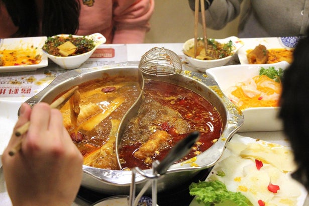 Hotpot Restaurant Meal Most Likely Cause For 5 Friends Being Infected With Coronavirus - World Of Buzz